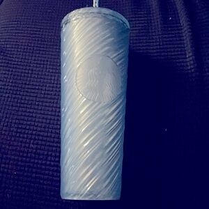 Lite blue swirl Starbucks NWT 24 oz tumblr